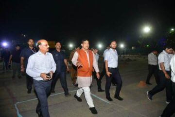 सभी छठ घाटों पर नगर निगम की टीम  पूरी तरह रहे मुस्तैद – ए के शर्मा
