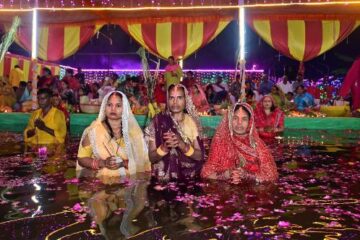 घियानगर छठ पूजा के अंतिम दिन उदयीमान सूर्य को अर्घ्य दिया गया भव्य तरीके से संपन्न