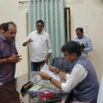 जिलाधिकारी सत्येन्द्र कुमार ने जनता दर्शन में फरियादियों की सुनी समस्याएं