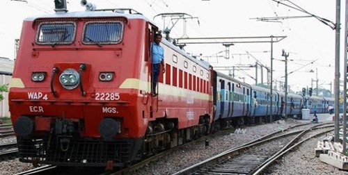 उत्तर रेलवे ने आज दिल्ली क्षेत्र से 28 विशेष रेलगाड़ियां चलाईं