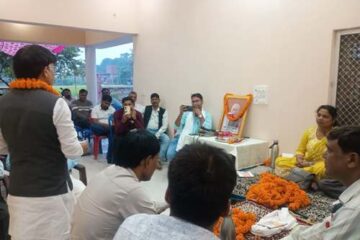 हम जगमग करते है सबको रहते भले अंधेरे में – कौशल्या