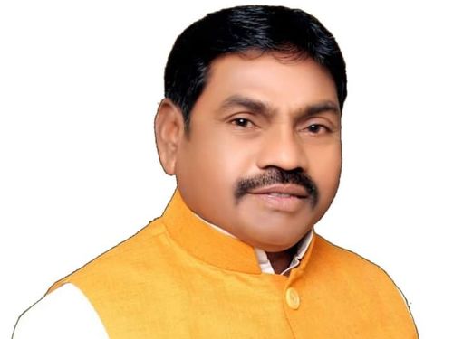 मुख्यमंत्री के आगमन के दृष्टिगत अधिकारियों के साथ राज्य मंत्री ने की बैठक