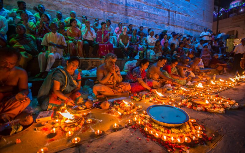 देव दीपावली 2025 में दिखेगी काशी की दिव्यता और आस्था का अद्भुत संगम