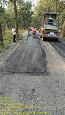 उप मुख्यमंत्री की घोषणा के अनुरूप कारीआम-बसंतपुर मार्ग और गौरेला-वेंकटनगर मार्ग में तेजी से चल रहा है बीटी पेच रिपेयर का कार्य