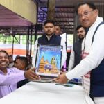 भिलाई के अंकुश देवांगन ने रचा चमत्कार : संगमरमर पर उतारी मोदी जी की सूक्ष्म प्रतिमा