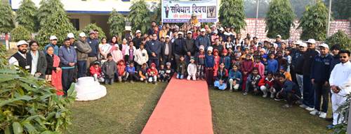 एनटीपीसी विंध्याचल में संविधान दिवस पर जागरूकता रैली के साथ किया गया उद्देशिका का सामूहिक पाठ