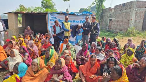 बनहरदी परियोजना द्वारा परियोजना प्रभावित ग्रामों एवं आसपास के ग्रामों में कंबल वितरण