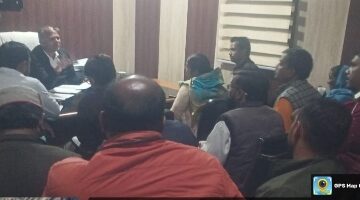 अपर जिलाधिकारी वागीश शुक्ला ने किया मतदाता सूची प्रगाढ़ पुनरीक्षण का निरीक्षण