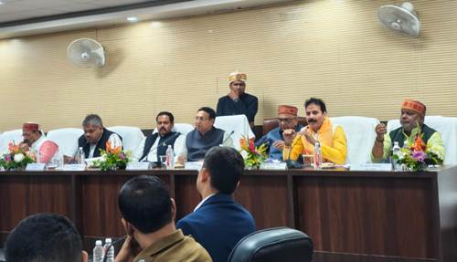 विधान परिषद “याचिका समिति” की बैठक कार्यकारी सभापति अशोक अग्रवाल के सभापतित्व में आयोजित