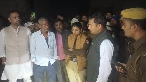 मौके पर पहुंचे अधिकारियों ने देखा सी सी कैमरे का फुटेज परिजन संतुष्ट नहीं 