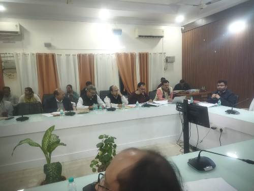 सीडीओ की अध्यक्षता में हुई जिला स्वास्थ्य समिति की बैठक