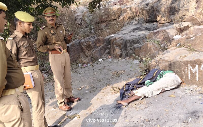 ईको प्वाइंट के पास सड़क किनारे मिला अज्ञात व्यक्ति का शव