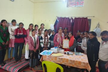 किशोरी स्वास्थ्य समस्या परामर्श शिविर का किया गया आयोजन