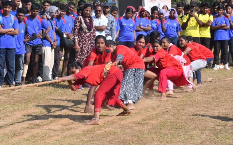 वर्षों बाद खेल मैदान में लौटीं महिलाएं,बस्तर ओलंपिक बना जड़ों से जोड़ने का माध्यम