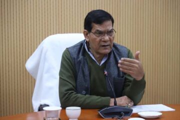 ऊर्जा मंत्री ए के शर्मा ने 50 से अधिक शिविरों से वर्चुअल संवाद कर उपभोक्ताओं की समस्याएं सुनीं