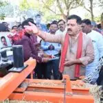 उप मुख्यमंत्री विजय शर्मा ने 02 स्क्वायर बेलर मशीनों का किया लोकार्पण