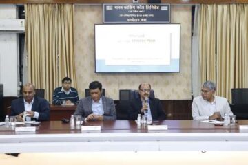 कोयला मंत्रालय के वरिष्ठ सलाहकार वी.रेड्डी ने केंदुआडीह गैस प्रभावित क्षेत्र का किया दौरा