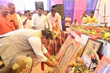 उपमुख्यमंत्री विजय शर्मा ग्राम मोटियारी में नवधा रामायण में हुए शामिल