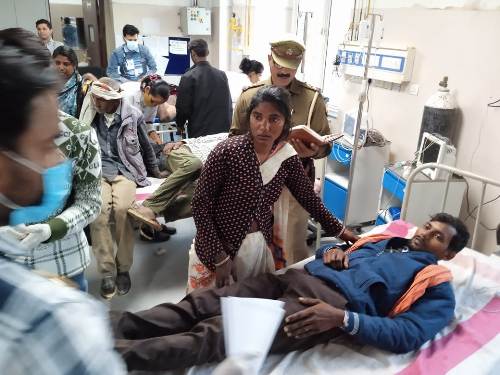 चंडी तिराहे पर भीषण सड़क हादसा,एक की मौत, कई गंभीर