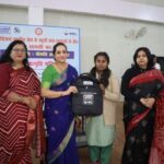 परियोजना प्रभावित गांवों के स्कूली बच्चों को अध्ययन सामग्री वितरण 