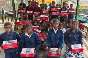 एनसीएल सीडब्ल्यूएस ने सीएसआर के तहत स्कूली बच्चों को निःशुल्क जूते प्रदान किए