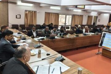 सोनभद्र: विशेष प्रगाढ़ पुनरीक्षण-2026 पर मण्डलायुक्त ने दिए सख्त निर्देश, गलत वोट न जुड़े और सही वोट न छूटे