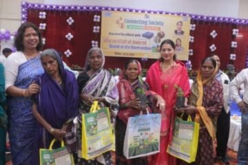 NTPC लारा की कनेक्टिंग सोसाइटी पहल : बुज़ुर्गों को कंबल और किसानों को बीज किट बांटे गए