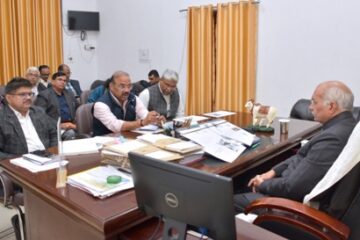 गोशालाओं में ठंड से बचाव के पूरे इंतजाम किये जाए और किसी भी गोवंश की ठंड से मृत्यु न हो – धर्मपाल सिंह