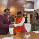 अटल जी की जन्म शताब्दी पर कलेक्ट्रेट सभागार में भव्य आयोजन, छात्रों को किया गया सम्मानित