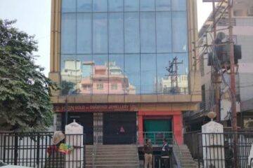 फर्जी ड्रग लाइसेंस से कोडीन सिरप तस्करी मामले में 30 करोड़ की संपत्ति कुर्की की कार्रवाई शुरू