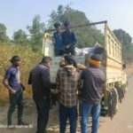 डिवाइडर से टकराई बाइक, घायल को घंटों बाद पिकअप से पहुंचाया गया अस्पताल