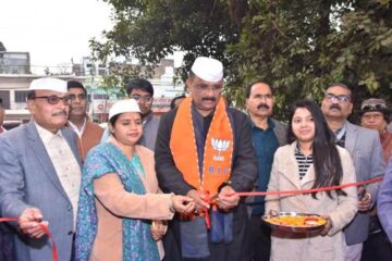 खादी तथा ग्रामोद्योग बोर्ड द्वारा खादी ग्रामोद्योग प्रदर्शनी का अर्बन हाट चौकाघाट वाराणसी में हुआ शुभारंभ