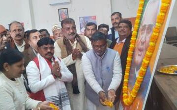 अटल बिहारी वाजपेयी की जयंती पर श्रद्धांजलि, भाजपा ने सुशासन दिवस के रूप में मनाया अटल बिहारी वाजपेई की जयन्ती