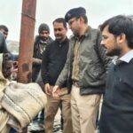 जिलाधिकारी ने अलीनगर नई बस्ती में जरूरतमंद लोगों को कम्बल वितरण किया 