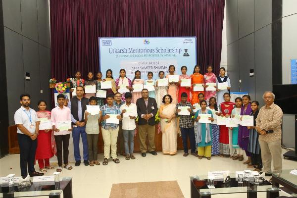 एनटीपीसी सिम्हाद्री अवार्ड्स उत्कर्ष स्कॉलरशिप्स के तहत 61  छात्र को छात्रवृत्ति मिला 