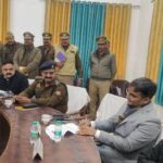 डीएम की अध्यक्षता में  राजातालाब तहसील में सम्पूर्ण समाधान दिवस का हुआ आयोजन