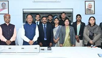 मुख्यमंत्री से भारतीय वन सेवा 2024 बैच के प्रशिक्षु अधिकारियों ने की मुलाकात