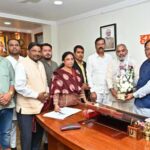 मुख्यमंत्री विष्णु देव साय से जिला साहू संघ के प्रतिनिधिमंडल की सौजन्य मुलाकात