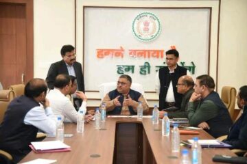 राजिम कुंभ की तैयारियां तेज : पर्यटन एवं संस्कृति मंत्री राजेश अग्रवाल ने की विस्तृत समीक्षा बैठक 