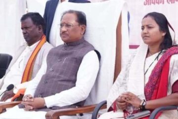 युवाओं के सपनों को पंख दे रही अरुणोदय कोचिंग : मुख्यमंत्री ने बच्चों से किया संवाद, बताया सफलता का मार्ग