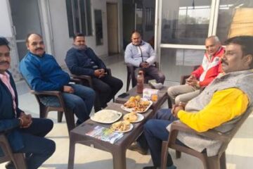 चंदौली प्रेस क्लब की मासिक बैठक हुई सम्पन्न