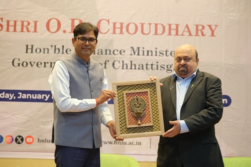 जेन-ज़ी : “अपने कम्फर्ट ज़ोन से बाहर निकलें और दुनिया को अपनी आवाज़ सुनने दें” – ओ. पी. चौधरी