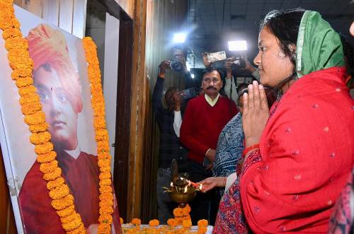 स्वामी विवेकानंद के विचारों से ही होगा सशक्त भारत का निर्माण – मंत्री श्रीमती लक्ष्मी राजवाड़े