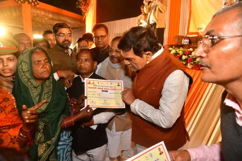 कोई भी पात्र व्यक्ति आवास से वंचित नहीं रहेगा:मंत्री ए. के. शर्मा