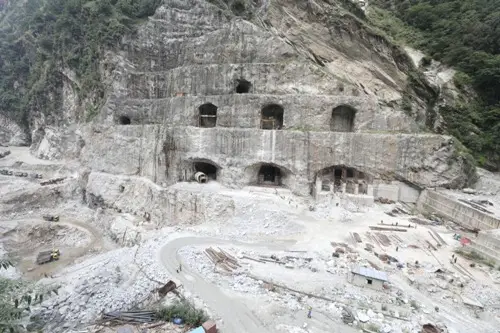 विष्णुगाड़ – पीपलकोटी जल विद्युत परियोजना के क्रियान्वयन में सुरक्षा व्यवस्था और अधिक सुदृढ़ होगी