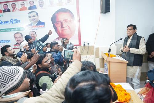 आज मऊ की पहचान माफिया से नहीं महादेव से हो रही है – ए. के. शर्मा