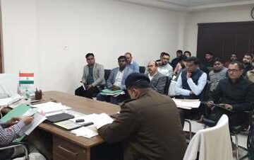 सभी वाहन स्वामी सही फिटनेस के साथ यातायात नियमों का करें पालन – जिलाधिकारी