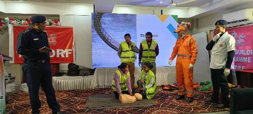 नागरिक सुरक्षा वार्डन एवं स्वयंसेवकों का क्षमता निर्माण प्रशिक्षण : एनडीआरएफ के जवानों ने दिया ट्रेनिंग 