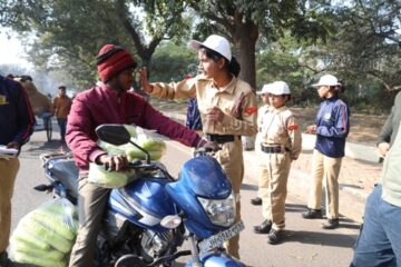 बोकारो स्टील सिटी के मुख्य चौराहों पर सड़क सुरक्षा जागरूकता का विशेष अभियान चलाया गया