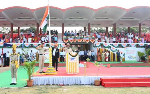 एनटीपीसी सोलापुर में उत्साह एवं देशभक्ति के साथ मनाया गया 77वां गणतंत्र दिवस